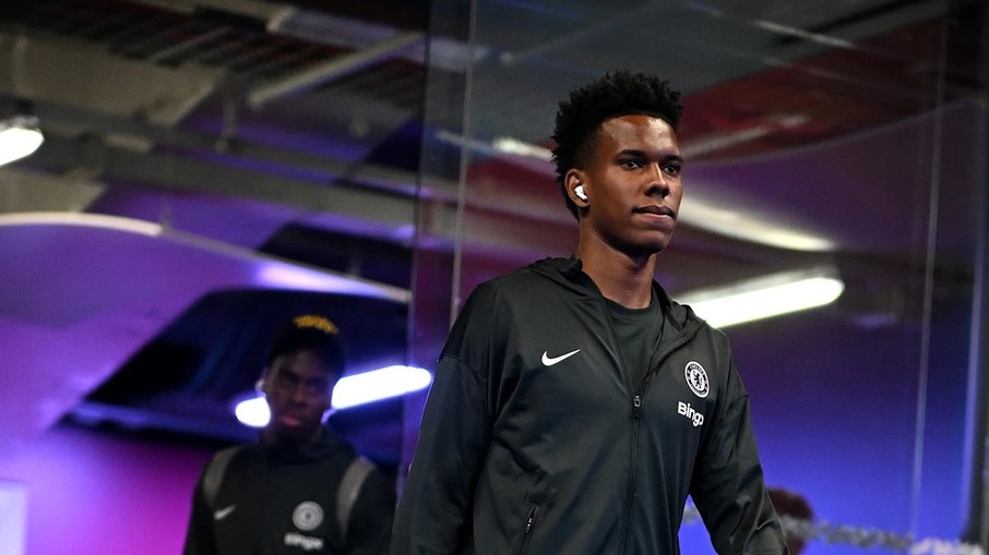Estêvão brilha, quebra recorde do Chelsea e empolga torcida Estêvão brilha, quebra recorde do Chelsea e empolga torcida