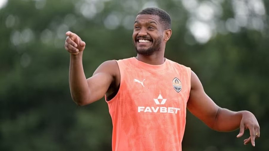 Marlon Santos, do Shakhtar, revela tensão em guerra na Ucrânia