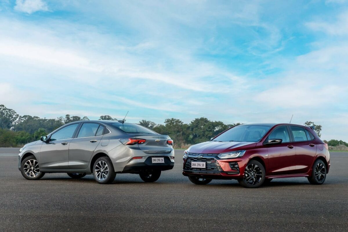 Onix Hatch e Onix Plus 2026 - Foto: Chevrolet/divulgação