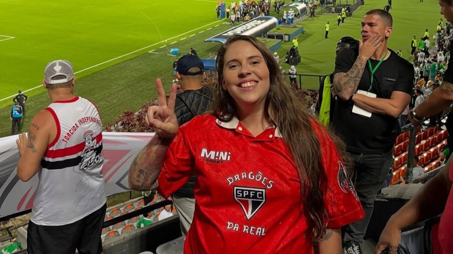 Torcedora que espera bebê 
