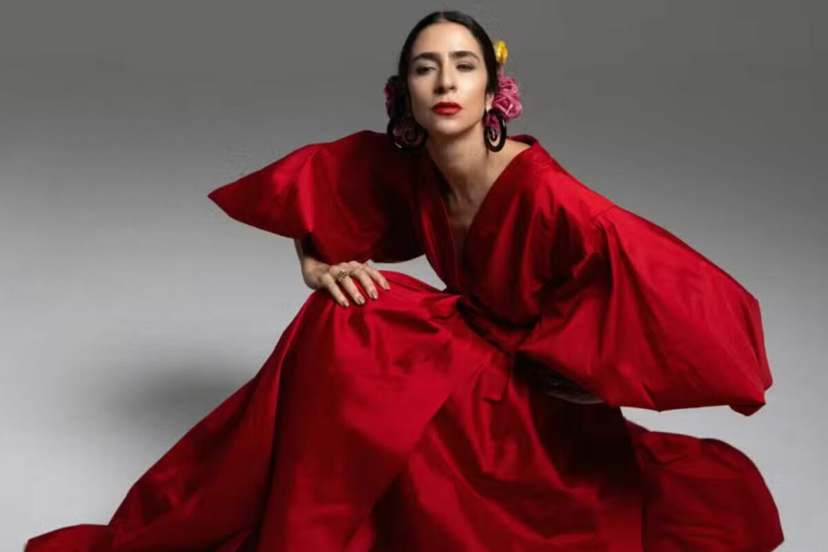 Marisa Monte e orquestra. Começa venda de ingressos em Brasília. A turnê vai passar por BH, Rio, São Paulo, Curitiba e Porto Alegre. - Foto: Divulgação/Leo Aversa