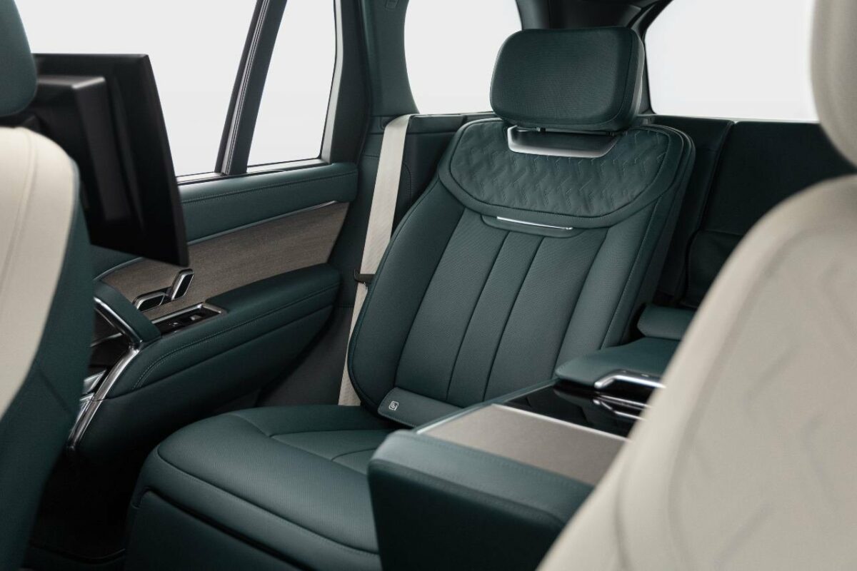 Range Rover SV Arpoador