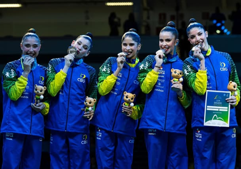 Ginástica rítmica do Brasil brilha e conquista medalha inédita em Mundial A ginástica rítmica do Brasil conquistou uma medalha inédita neste domingo. As nossas meninas brilharam ao som de Evidências. - Foto: reprodução redes sociais