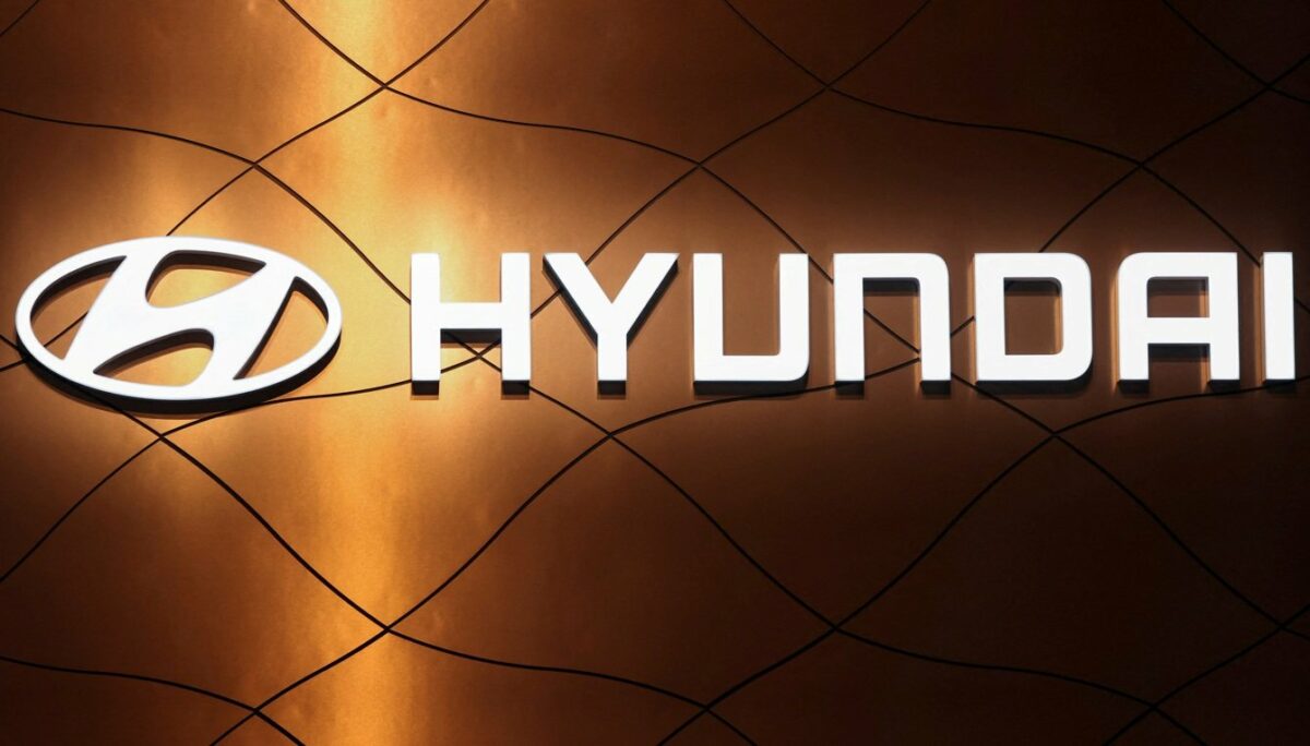 O logotipo da Hyundai Motor Company é retratado no Salão Internacional do Automóvel de Nova York, em Manhattan, Nova York, EUA, em 13 de abril de 2022