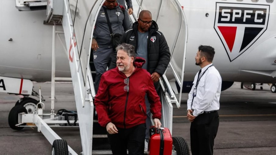 Julio Casares se pronuncia sobre protesto da torcida do São Paulo