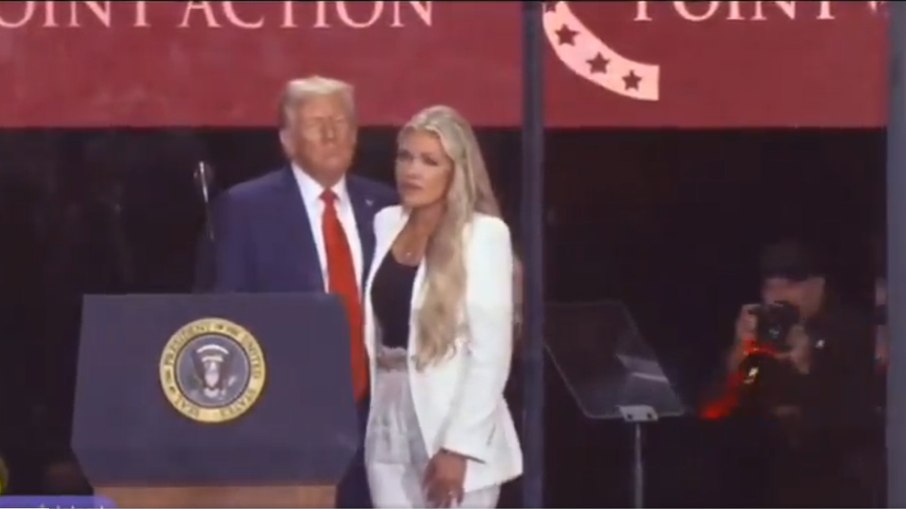 Trump elogia Charlie Kirk e viúva perdoa assassino em velório