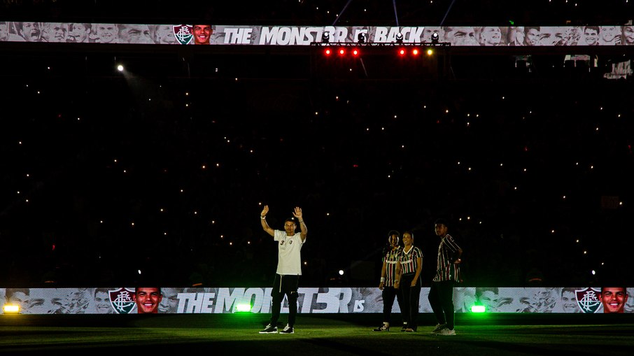 A reapresentação de Thiago Silva em junho de 2024 encheu o Maracanã em dia sem jogo A reapresentação de Thiago Silva em junho de 2024 encheu o Maracanã em dia sem jogo