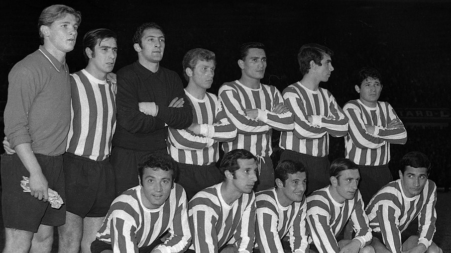 Time do Estudiantes que enfrentou o Manchester United no Intercontinental, em 1968