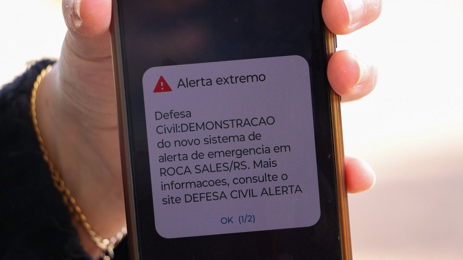 Defesa Civil vai testar envio de alertas em celulares de Goiás