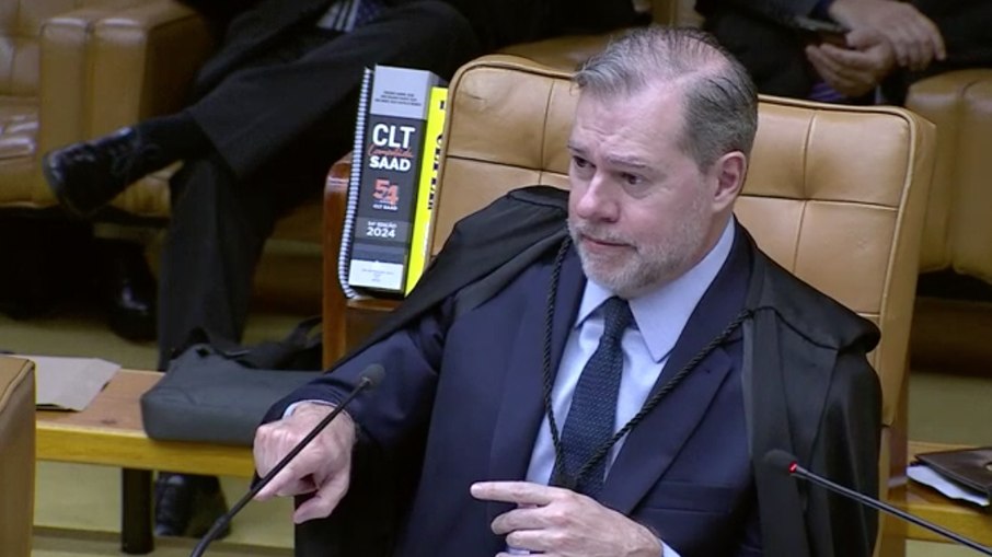 A decisão de Toffoli determina que a Mesa Diretora da Câmara, presidida por Hugo Motta (Republicanos), preste esclarecimentos