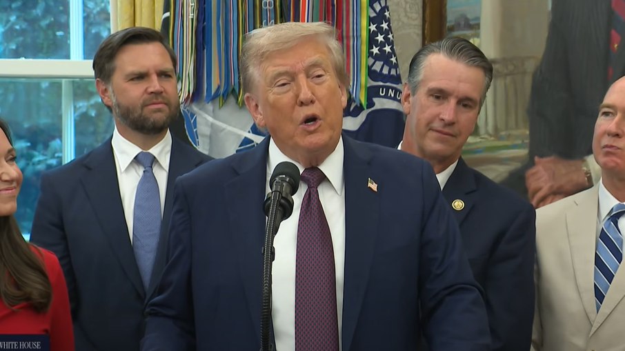 Trump quer desestimular contratação de estrangeiros por Big Techs