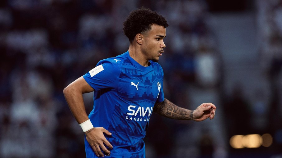 Kaio César celebra vitória do Al-Hilal em estreia da Champions