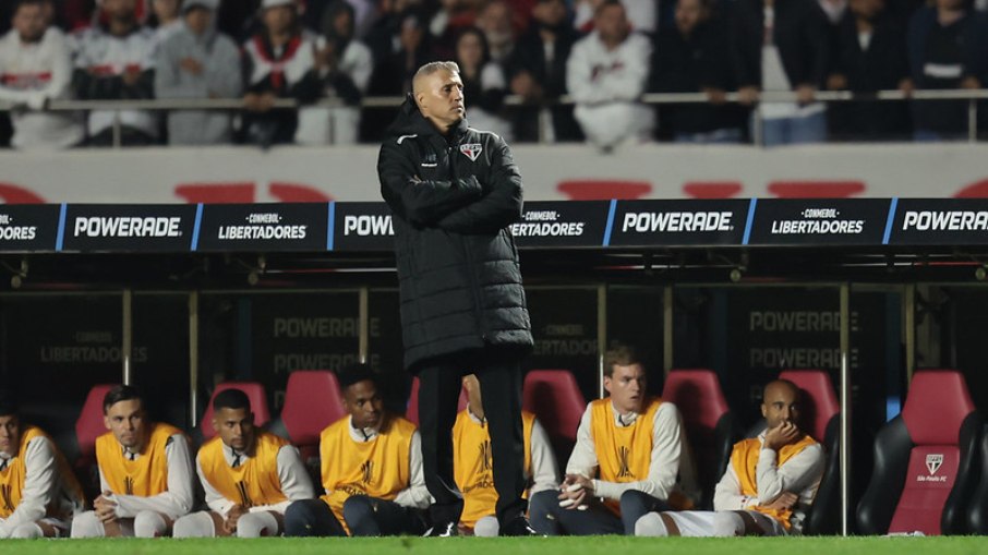 Eliminação para LDU frustra São Paulo e reduz receita milionária