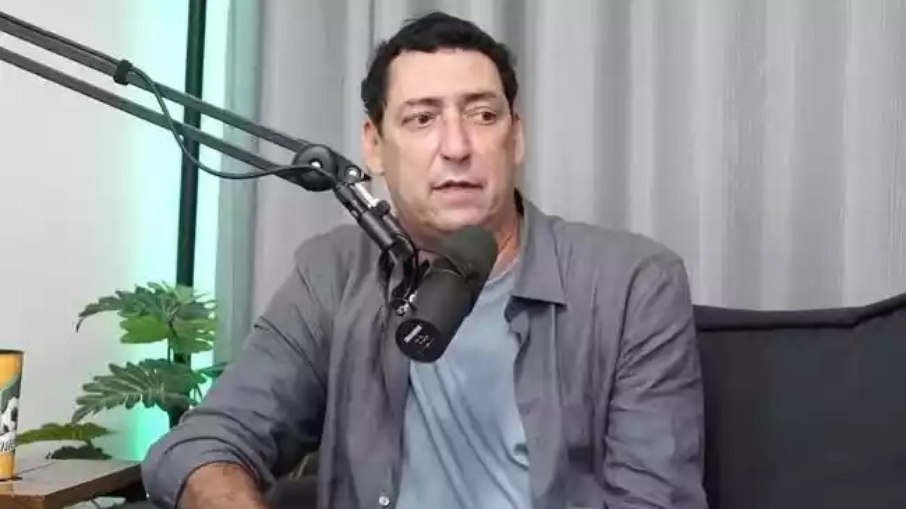 PVC criticou o erro na saída de bola tricolor