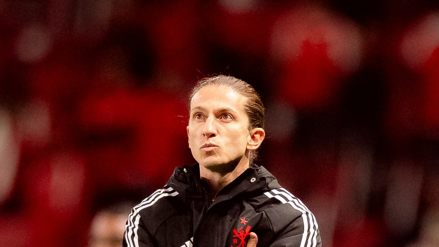 Filipe Luís completa um ano no cargo de técnico do Flamengo