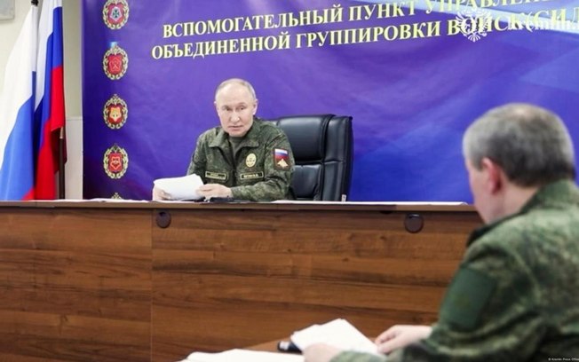 Em vídeo com roupa camuflada, Putin anunciou sucesso dos testes do míssil