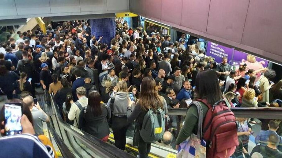 Falha na linha causa atraso nos trens