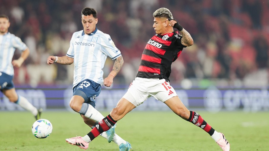 Racing e Flamengo duelam por uma vaga na final da Libertadores Racing e Flamengo duelam por uma vaga na final da Libertadores