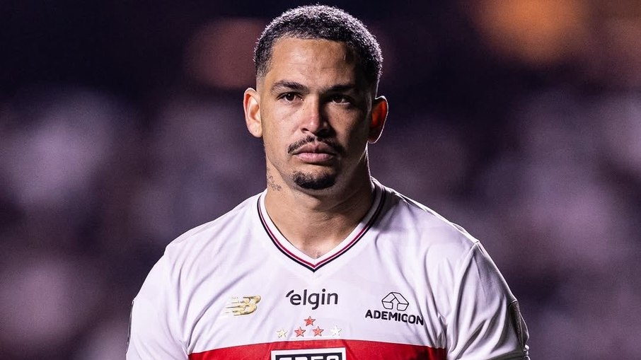 Luciano  alcançou os 100 gols pelo São Paulo Luciano  alcançou os 100 gols pelo São Paulo
