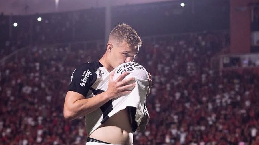 Charles comemora o gol da vitória do Corinthians Charles comemora o gol da vitória do Corinthians