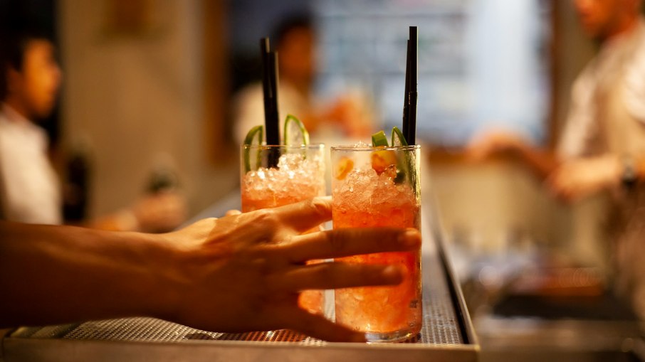 No total, nove adegas foram fechadas em SP por suspeita de bebidas com metanol