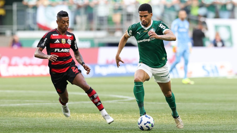 Flamengo e Palmeiras se enfrentam em confronto decisivo pelo Campeonato Brasileiro Flamengo e Palmeiras se enfrentam em confronto decisivo pelo Campeonato Brasileiro