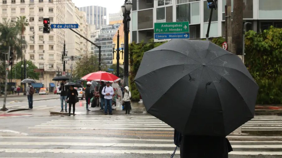 Sudeste terá qeda nas tenperatuiras e Norte pode enfrentar temporais