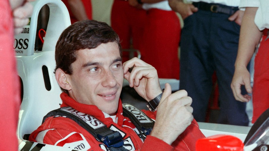 Barbeiro? Relembre quando Senna admitiu dirigir mal no trânsito Barbeiro? Relembre quando Senna admitiu dirigir mal no trânsito