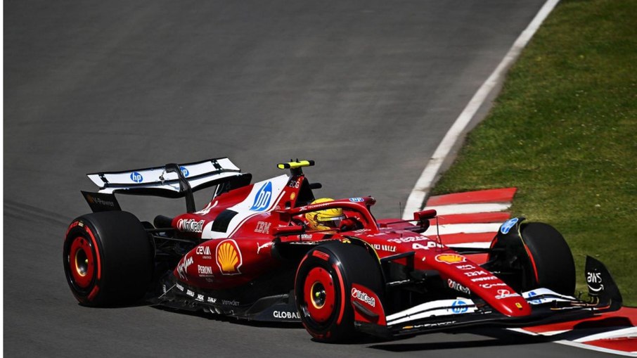 Lewis Hamilton vem sofrendo em sua primeira temporada na Ferrari Lewis Hamilton vem sofrendo em sua primeira temporada na Ferrari