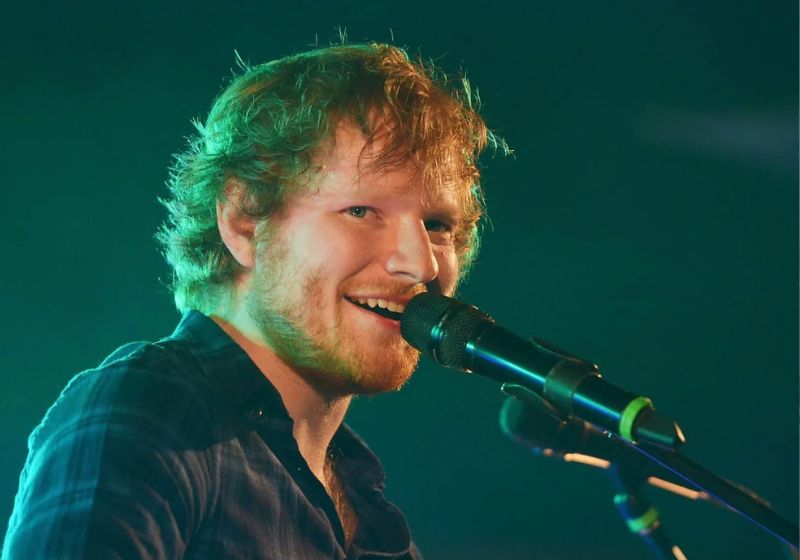 A pressão dos fãs deu certo. Ed Sheeran confirmou que vai trazer a nova turnê dele ao Brasil em 2026. - Foto: divulgação