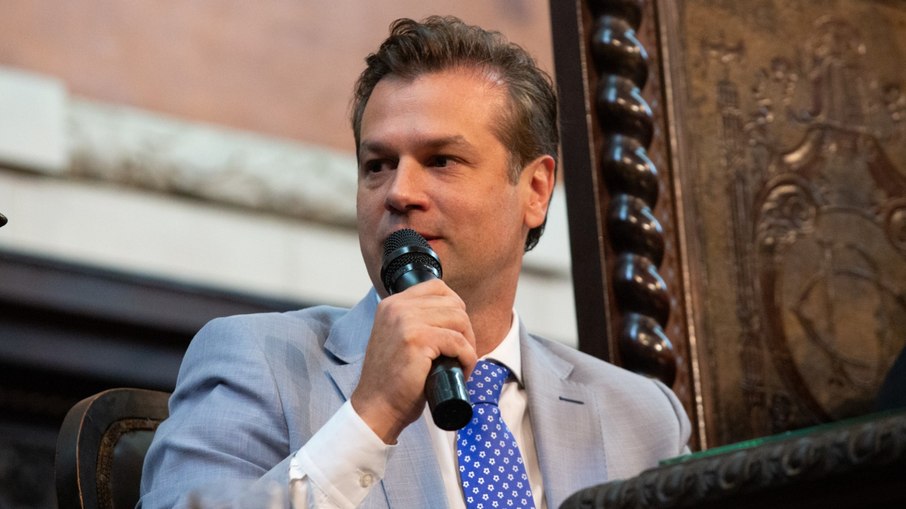 Thiago Feitosa é o presidente do grupo O Dia, responsável pela publicação do Meia Hora Thiago Feitosa é o presidente do grupo O Dia, responsável pela publicação do Meia Hora