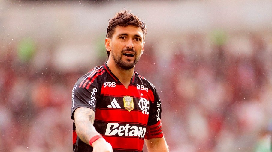 Arrascaeta comemora gol que abriu o placar contra o Palmeiras Arrascaeta comemora gol que abriu o placar contra o Palmeiras