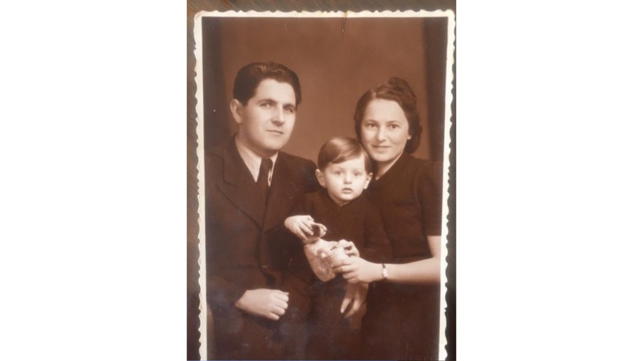 Bilhete escondido há 80 anos revela vítima do nazismo