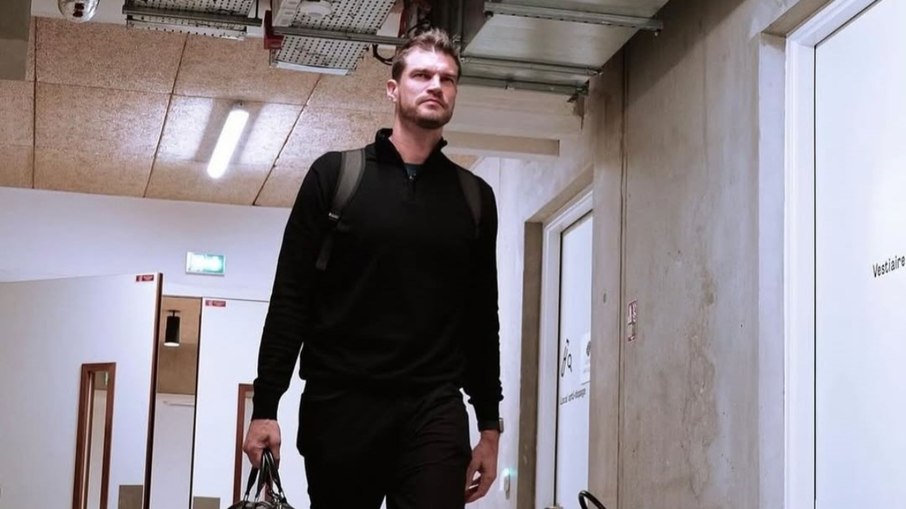 Tiago Splitter se torna o primeiro brasileiro a comandar equipe na NBA Tiago Splitter se torna o primeiro brasileiro a comandar equipe na NBA