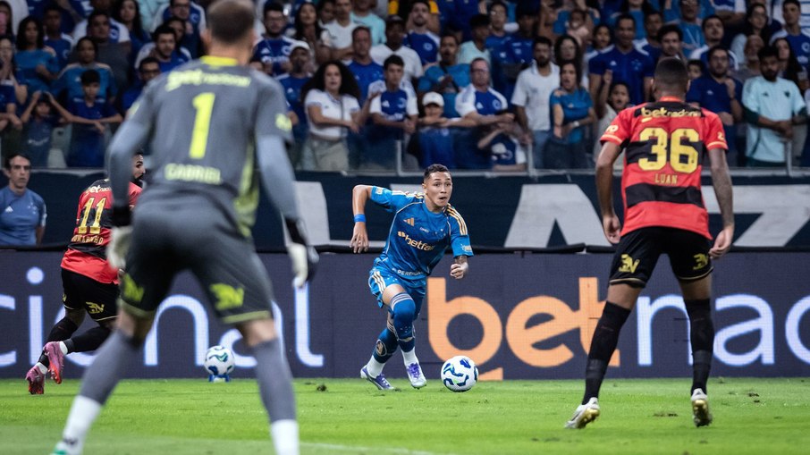 Cruzeiro e Sport empatam em jogo disputado