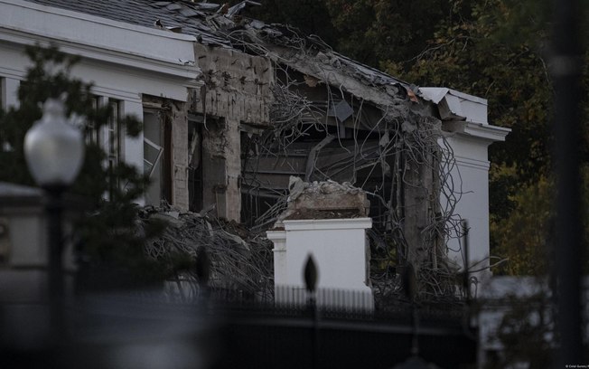 Partes da Ala Leste da Casa Branca foram demolidas para dar lugar ao salão de baile de Trump
