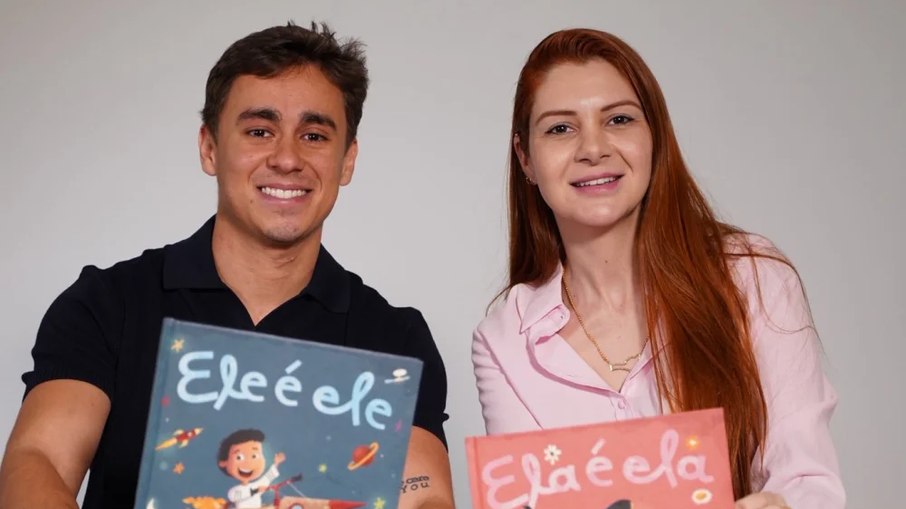O deputado federal Nikolas Ferreira (PL-MG) e a deputada estadual Ana Campagnolo (PL-SC) 