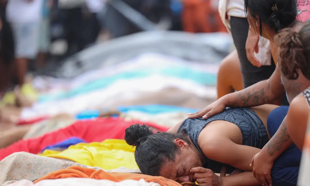 Tomaz Silva/Agência Brasil Operação Contenção em imagens: cenário de guerra Tomaz Silva/Agência Brasil