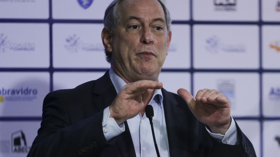 Ciro agradeceu a convivência com os filiados, mas afirmou que as divergências políticas e estratégicas se tornaram incontornáveis