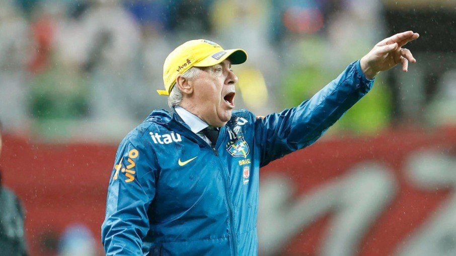 Ancelotti dá instruções na goleada do Brasil sobre a Coreia do Sul