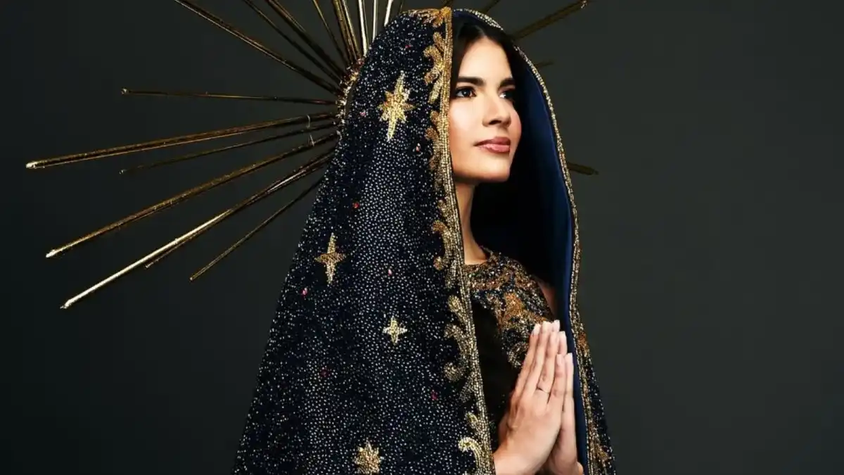 A miss Brasil Maria Gabriela Lacerda, tem 22 anos, é do Piauí e desfilou no Miss Universo 2025 vestida de Nossa Senhora Aparecida - Foto: reprodução/Instagram