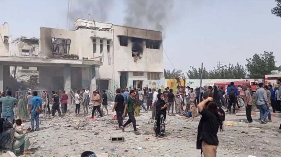 Escola bombardeada no sul do Irã