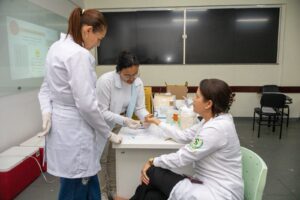 WhatsApp-Image-2026-06-23-at-09.16.25-300x200 Secretaria de Saúde de Araruama capacita enfermeiros para testes rápidos de HIV, sífilis e hepatites