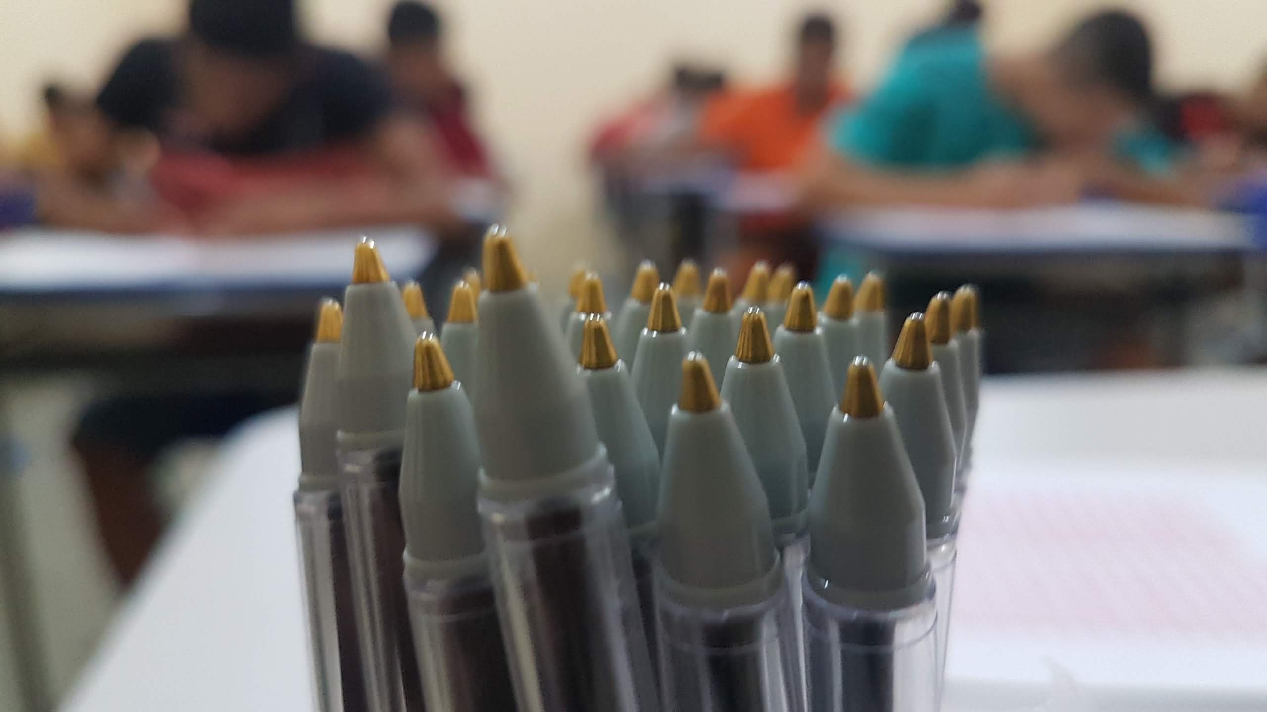 Inscrições para certificadores do Enem estão abertas; veja quem pode tentar as vagas que pagam até R$ 864 por dia