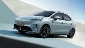 MG4 Urban chega por R$ 129.990; carro elétrico será feito no Ceará MG4 Urban chega por R$ 129.990; carro elétrico será feito no Ceará