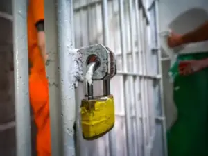 fiscalização do MPRJ encontra até roteadores de wi-fi em complexo penitenciário em São Gonçalo