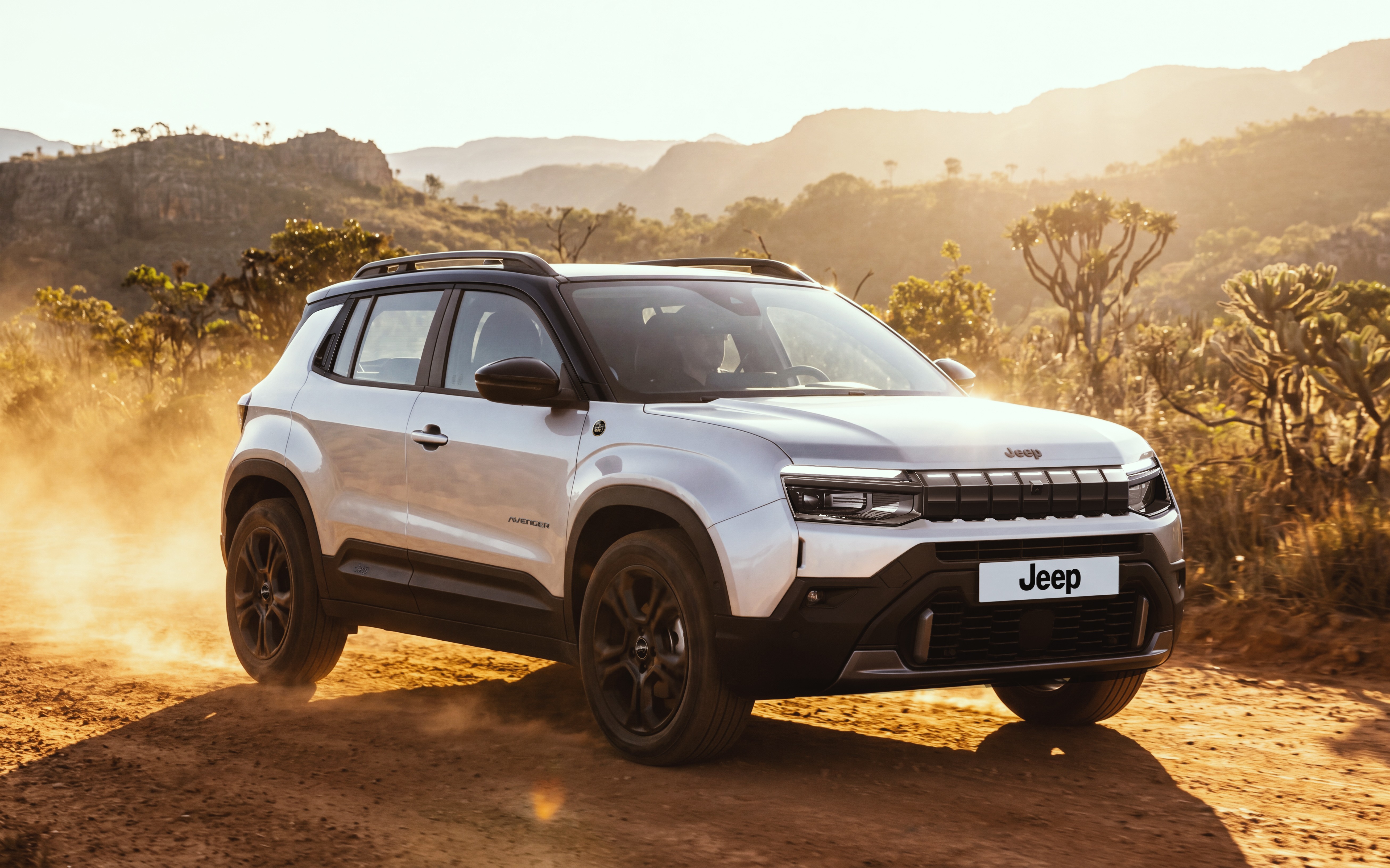 Jeep lança Série Especial 85 Anos para Renegade, Avenger, Compass e Commander Jeep lança Série Especial 85 Anos para Renegade, Avenger, Compass e Commander