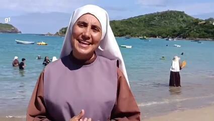 Freiras chamam atenção ao tirar férias em praias de Búzios com hábito religioso: ‘É a nossa identidade’ Freiras chamam atenção ao tirar férias em praias de Búzios com hábito religioso: ‘É a nossa identidade’