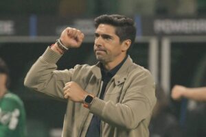 Abel cria ‘protocolo’ e não vê cobranças de pênaltis – 22/10/2026 – Esporte Abel cria ‘protocolo’ e não vê cobranças de pênaltis – 22/10/2026 – Esporte