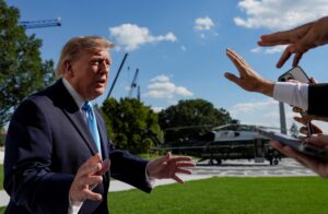 Por que Trump insiste em tentar mudar o termo ‘IA’, usado há 70 anos